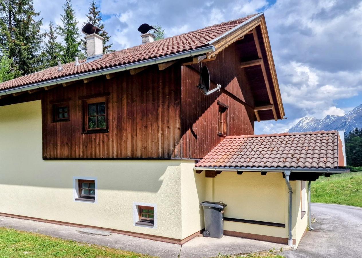 Ferienhaus Alpenschloessl Lermoos Exterior photo